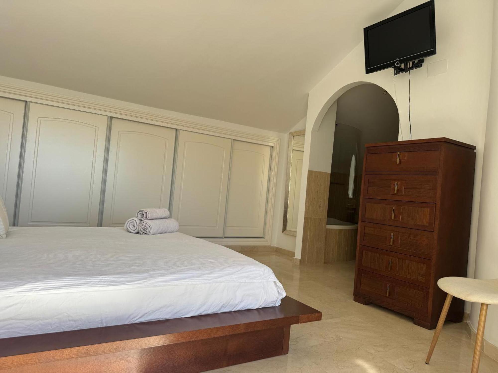 Апартаменты Piso-Lechuza Elviria Marbella 2 Экстерьер фото
